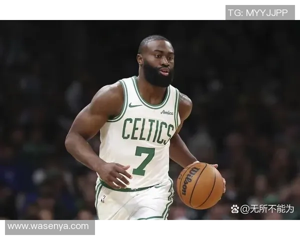 杰伦布朗的崛起之路：从新秀到NBA明星的奋斗历程与成就解析