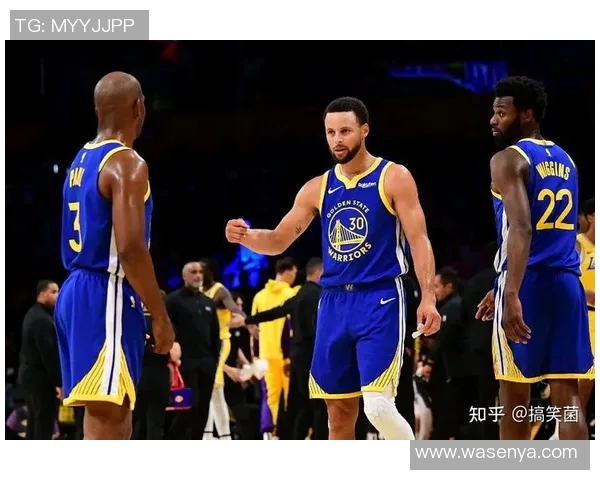 湖人勇士球衣数据分析揭示球队风格与球员表现的深层联系 湖人勇士球衣数据分析揭示球队风格与球员表现的深层联系