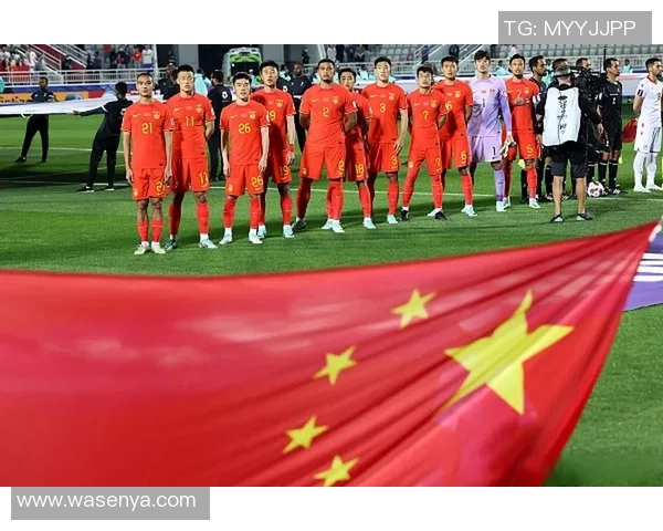 中国队在友谊赛中以一球小胜法国队展现出强大实力与团队默契 中国队在友谊赛中以一球小胜法国队展现出强大实力与团队默契