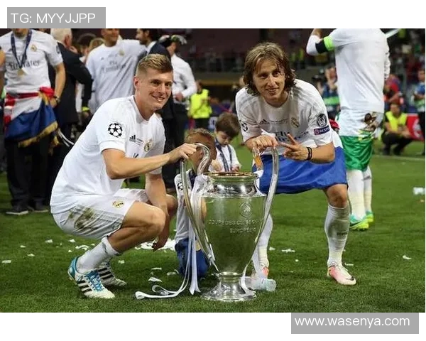 克罗斯领衔德国足球新篇章展望未来赛事与个人成就的辉煌旅程