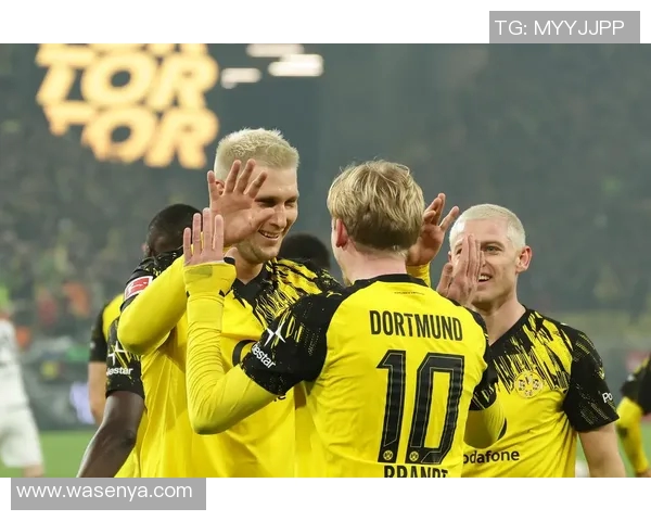 多特蒙德与门兴格拉德巴赫激战在即谁将赢得德甲巅峰对决 多特蒙德与门兴格拉德巴赫激战在即谁将赢得德甲巅峰对决