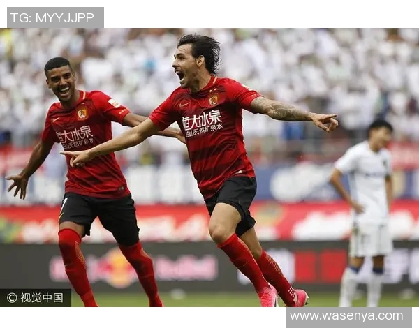 恒大与恒丰精彩对决重播回顾球迷热议赛事亮点与精彩瞬间 恒大与恒丰精彩对决重播回顾球迷热议赛事亮点与精彩瞬间