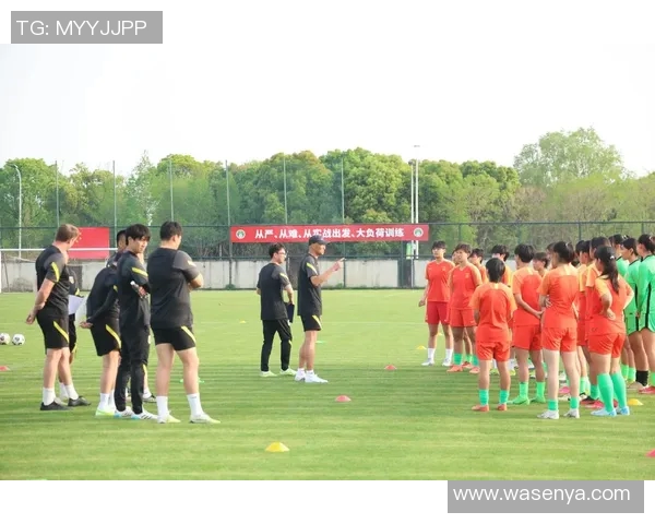 上海足球队意识变革引发热议探索新阶段的竞技与文化融合